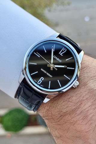 Casio Csıste125 Erkek Kol Saati