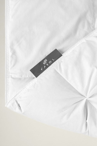 Varol El Yapımı Queen Kaz Tüyü Yorgan %90 Gıdık / %10 Sırt Tek Kişilik 155 215 Cm Beyaz