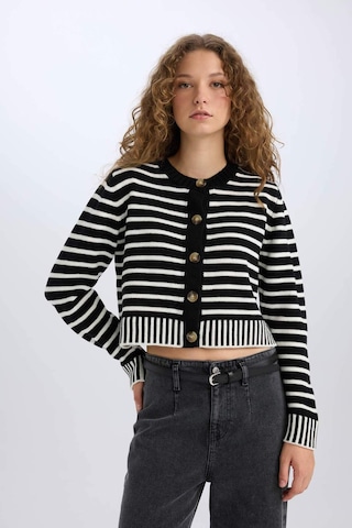 DeFacto Coool Regular Fit Çizgili Bisiklet Yaka Düğmeli Triko Hırka E2272AX24CWBK81 Siyah