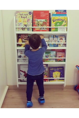Class 2 Lake Montessori Kitaplık