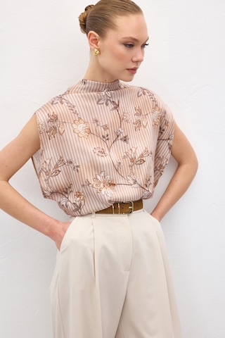 Sateen Kısa Kollu Desenli Bluz - Kahve-137042 kahve