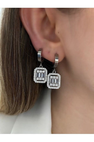 Baget Zirkon Taşlı Çelik Kararmaz Küpe Çifti Altın