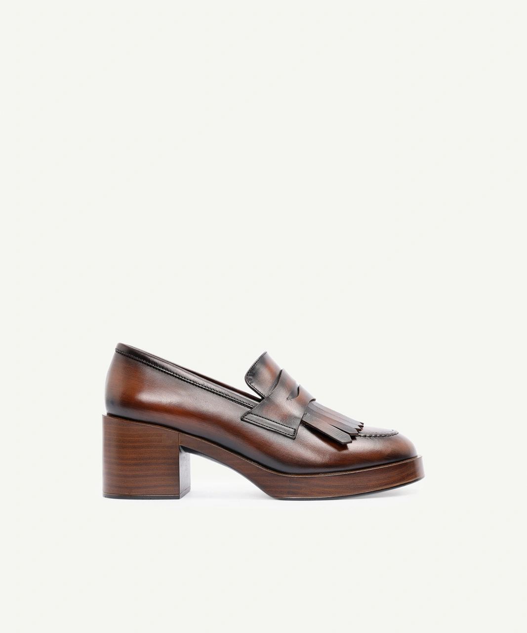 Yargıcı Püskül Detaylı Topuklu Deri Loafer 25kkay4034x 057 Taba