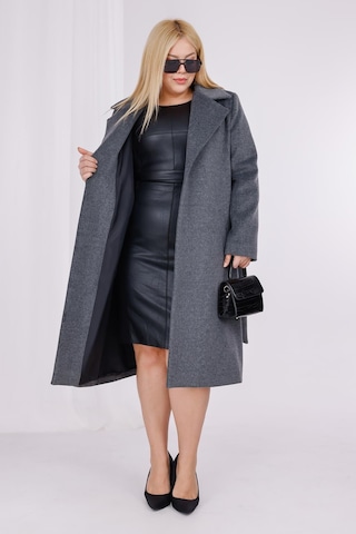 Kadın Gri Yün Kaşe Kemer Ve Astar Detay Büyük Beden Kaban Gri