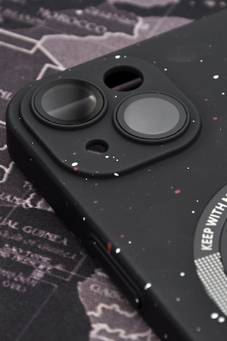 Apple Uyumlu iPhone 13 Uyumlu Siyah Benekli Desenli İnce Sert Kapak Kılıf Kamera Lens Korumalı Siyah -