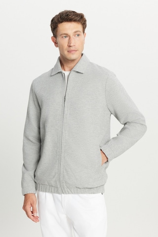 Altınyıldız Classıcs Erkek Grı Pamuklu Standart Fit Normal Kesim Gömlek Yaka Diagonal Desenli Cepli Sweatshirt Gri