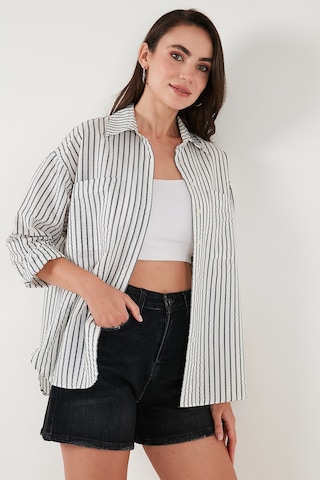 Lela Regular Fit Uzun Kollu Çizgili Bayan Gömlek 6772875 Siyah