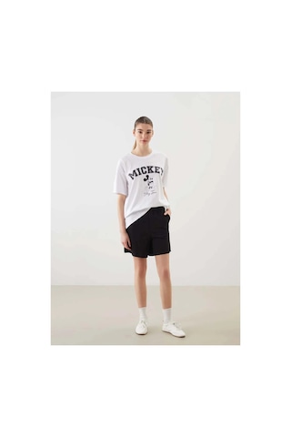 LC Waikiki Xsıde Siyah Beli Lastikli Kadın Şort New Black