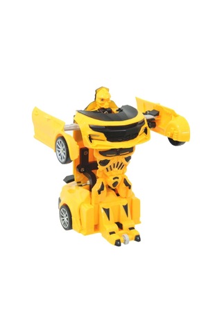 Robota Dönüşen Araba