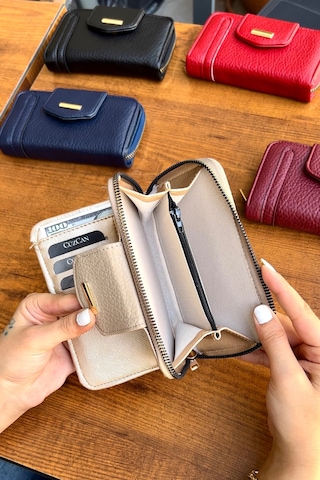 Lavinia Krem Vegan Deri Kadın Cüzdan Fermuarlı Ve Mıknatıslı 16x9 Cm Krem