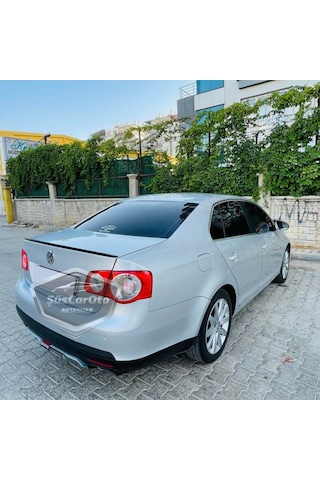 ŞüsCarOto Vw Jetta MK5 2005-2010 Bagaj Üstü Spoiler Çıtası Piano Black Parlak Siyah (00)