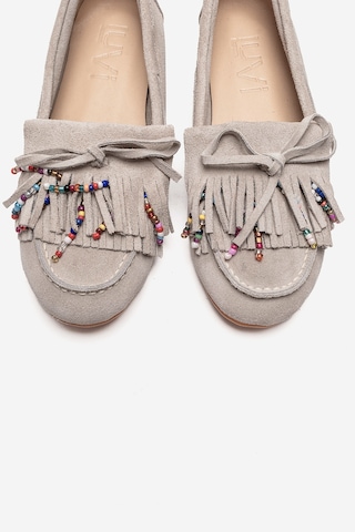 Luvishoes Evelyn Bej Süet Hakiki Deri Püsküllü Boncuklu Kadın Loafer Ayakkabı