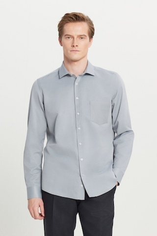 AC&Co / Altınyıldız Classics Erkek Grı Pamuklu Tailored Slim Fit Dar Kesim Klasik Yaka Armürlü Cepli Gömlek Gri