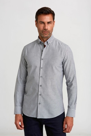 Bisse Bisse Spor Gömlek Modern Fit U. Kol Paşa Yaka Düğmeli Oxford Çizgili Spor Sıyah Gmczg1622300205 D99 Siyah