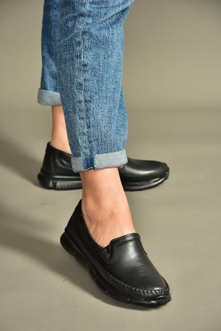 Fox Shoes U555060203 Siyah Hakiki Deri Comfort Ortopedik Taban Günlük Kadın Ayakkabı Siyah