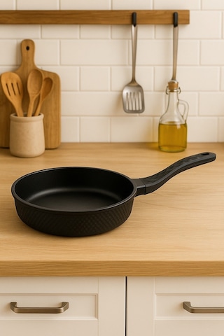 Brillant 20 Cm Siyah Granit Kaplama Yapışmaz Tava Siyah