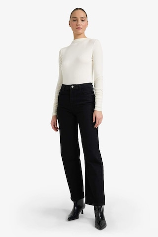 Defacto Slim Fit Dar Kesim Yarım Balıkçı Yaka Ribana Uzun Kollu Tişört G7701ax25wnwt46 Beyaz-wt46