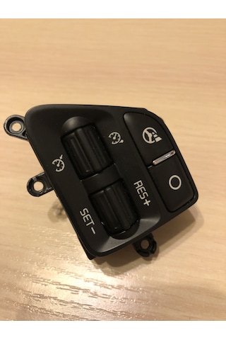 Kia Ceed Jd Direksiyon Tuş Takımı 2012-2018 4 Adet