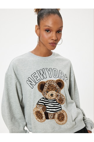 Koton Bisiklet Yaka Sweatshirt Oversize Ayıcık İşlemeli Sloganlı Şardonlu Gri Melanj 5wal10072ık Gri Melanj