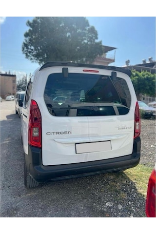 Citroen Berlingo Siyah Yarasa Spoiler