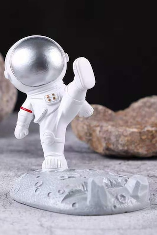 Astronot Dekorasyon Masa Üstü Telefon Tutucu Ve Tablet Standı