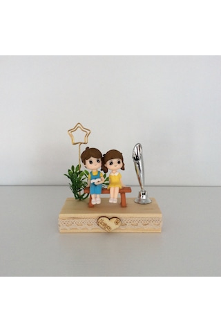 Bankta Oturan Romantik Sevgililer Notluk Biblo Diğer