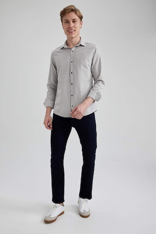 Defacto Slim Fit Dar Kesim Pamuklu Basic Düz Uzun Kollu Gömlek A4644AX23AUGR91 Gri