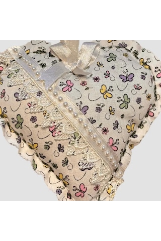 Uretti - Gamze 4416 - El Yapımı Kalpli İnci Dantelli Lavanta Tanecikli Kese 15cm - Beyaz