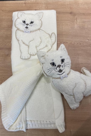 Oyuncak Hediyeli Bebek Triko Battaniye 90x90 Cm Krem Krem