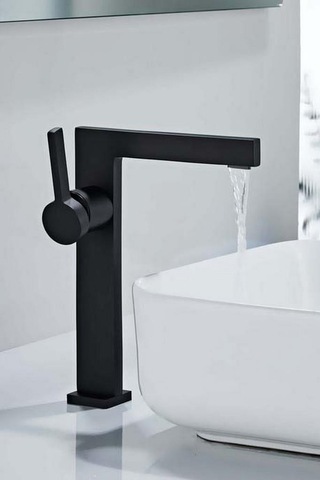 Sera Uzun Lavabo Bataryası Mat Sıyah Mat Siyah