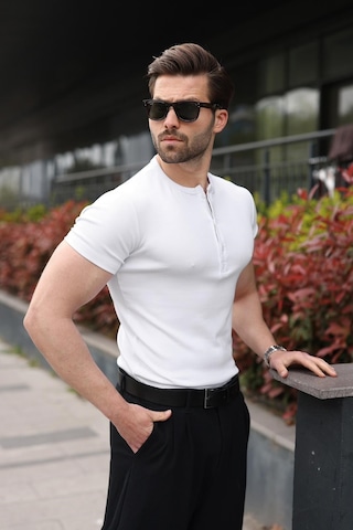 Madmext Beyaz Yarım Düğmeli Slim Fit Erkek Tişört E7186