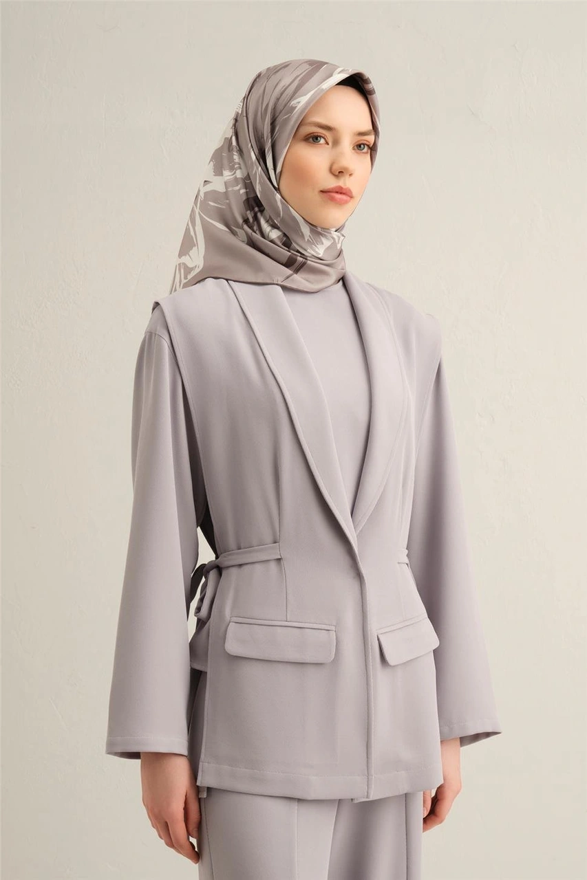 Armine Çiçek Desenli Saf İpek Sura Eşarp 9322d 82 Gri