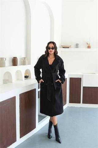 Neşeli Butik Kadın Omuz Detaylı Siyah Kaşe Kaban Nbmylk34 Siyah