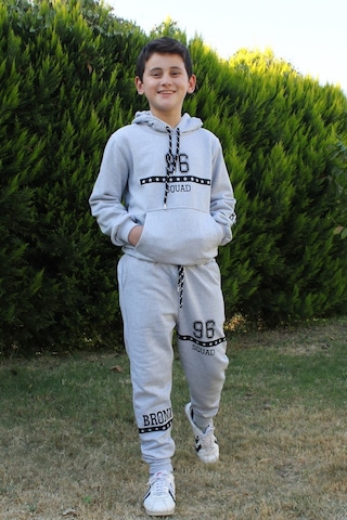 Fyk Kids 3'lü 96 Yazı Baskılı Kanguru Cepli Erkek Çocuk Takım Çok Renkli