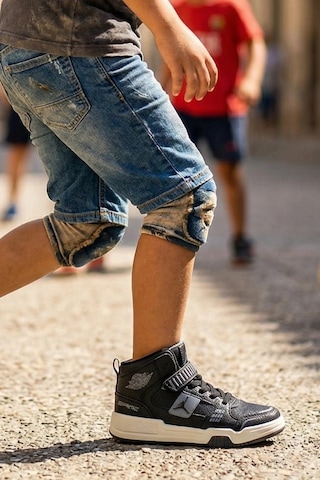 In Step Seviya Siyah Cırtcırtlı Çocuk Bot Tipi Spor Ayakkabı - Okul Ve Sokak Modası