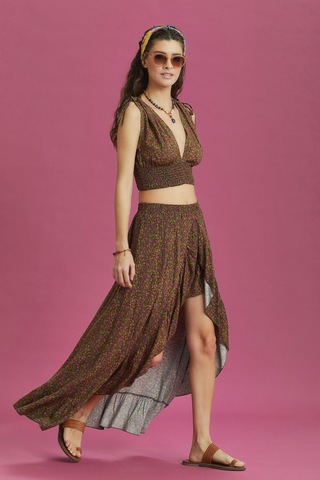 Derin Ön Yırtmaçlı Fırfırlı Çiçekli Çingene Etek 001