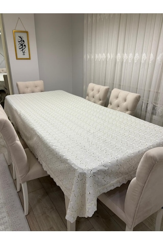 Brode Nakış Işlemeli Dertsiz Masa Örtüsü 150x250 Krem