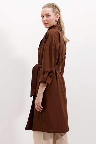 Gabria Kol Katlamalı Bağcıklı Trenchcoat Kahverengi
