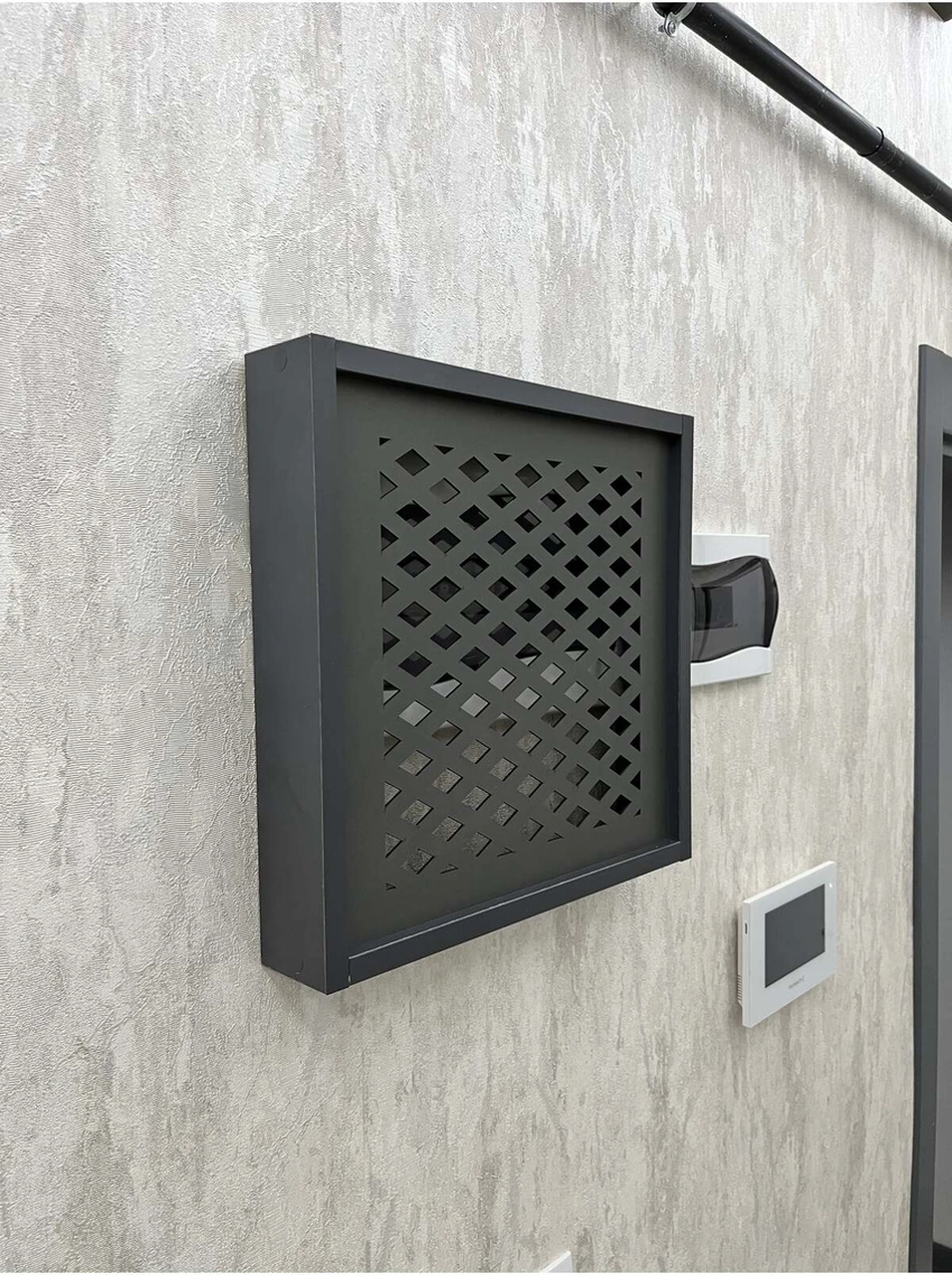 Sürgülü Elektrik Pano Düzenleyici Duvar Düzenleyici Ahşap Dekoratif Antrasit Kutu Anahtarlık Baklava 38 X 40