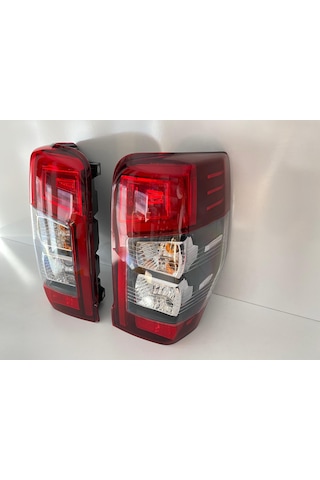 Mitsubishi L200 2019 - 2021 Sağ - Sol Ledli Stop Lambası Takım