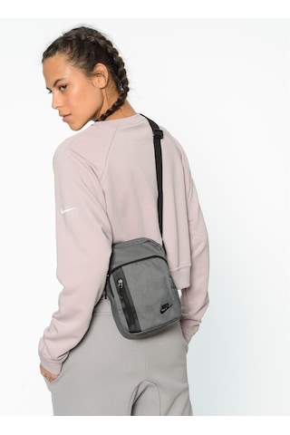 Nike Tech Cross Body Askılı Postacı Çapraz Çanta Gri Siyah Ba5268 021 V4 Gri