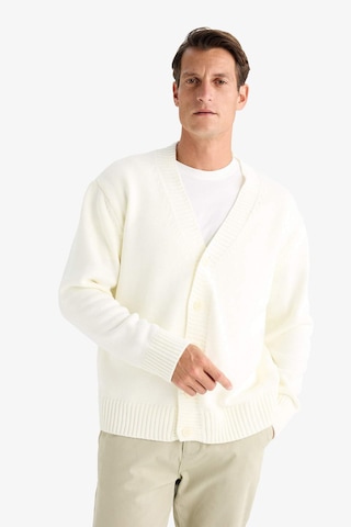 DeFacto Relax Fit V Yaka Düğmeli Triko Hırka E5343AX24WNER100