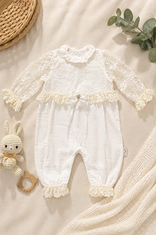 Babyhola Premium Kalite Dantel Detaylı Yenidoğan Kız Bebek Kutulu Hediyelik Hastane Çıkışı 10lu Set 15492 Ekru