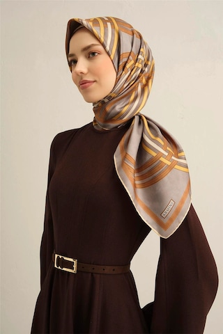 Armine 2025 İlkbahar - Yaz - Dj Saf İpek Eşarp Sura -9333 - 90 X 90 / Gri 32 Gri 32