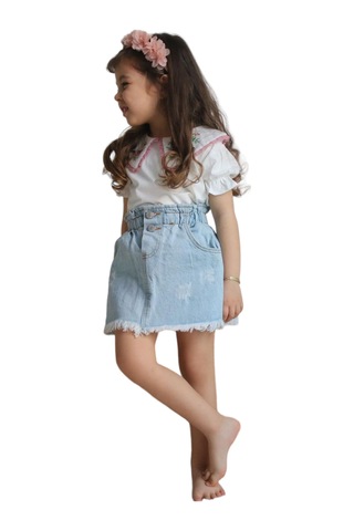 İrem Kız Çocuk Yakası Pembe Dantel Nakışlı Kolu Lastikli Sırtı Düğmeli Kot Etekli Takım Ekru