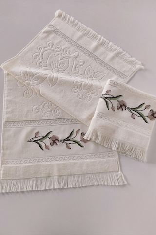 Kanaviçe Nakışlı Güllü Kadife El Yüz Havlusu - 50x90 Cm- Krem Krem Krem
