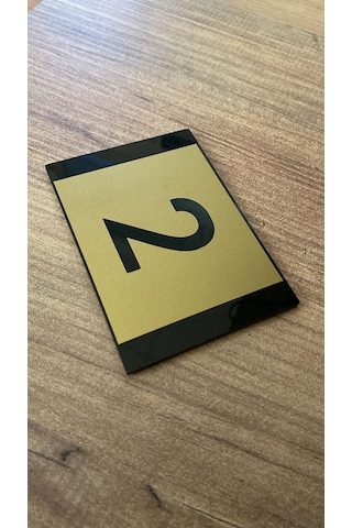 Minimal Gold Tasarım Kapı Numarası