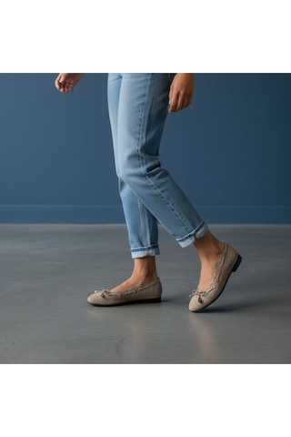 Ne&ve Shoes Vizon Süet Biye Detaylı Kapsüllü Kadın Yuvarlak Buunlu Günlük Babet Bej