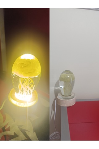 Ahşap Altlıklı Sarı Renk Deniz Anası Görünümlü Işıklı Küre