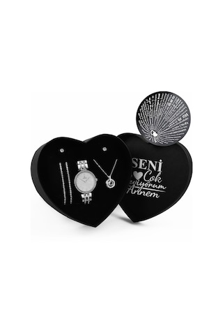 Anneler Gününe Özel Tasarım Kalp Kutu & 100 Dilde Seni Seviyorum Yuvarlak Kolye & İkili Zirkon Taşlı Bileklik & İkili Küpe & Metal Kordon Saat Seti
